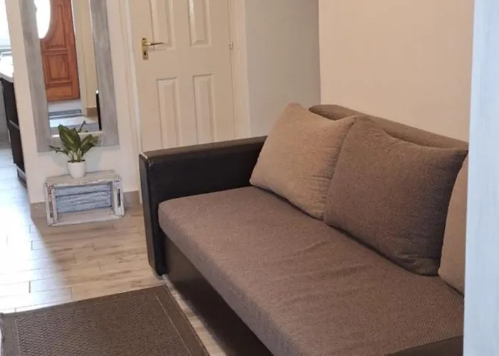 Amira Apartman